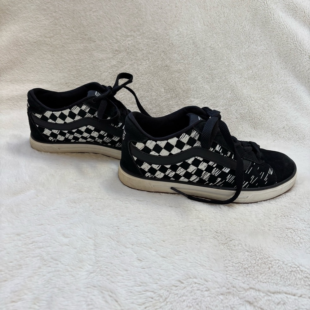 Vans Black and White Checkered Women’s size 6.5